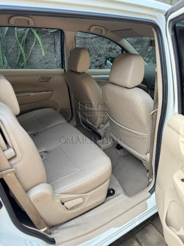 SUZUKI ERTIGA GL PUTIH