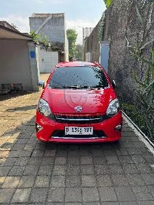 dijual-toyota-agya-g-merah-tahun-2015