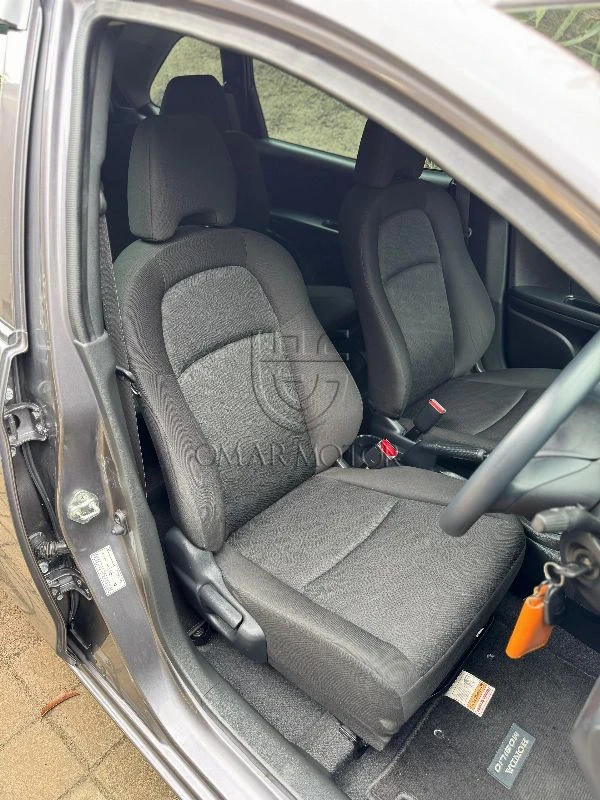 TOYOTA AGYA G SILVER