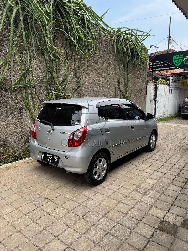 TOYOTA AGYA G SILVER