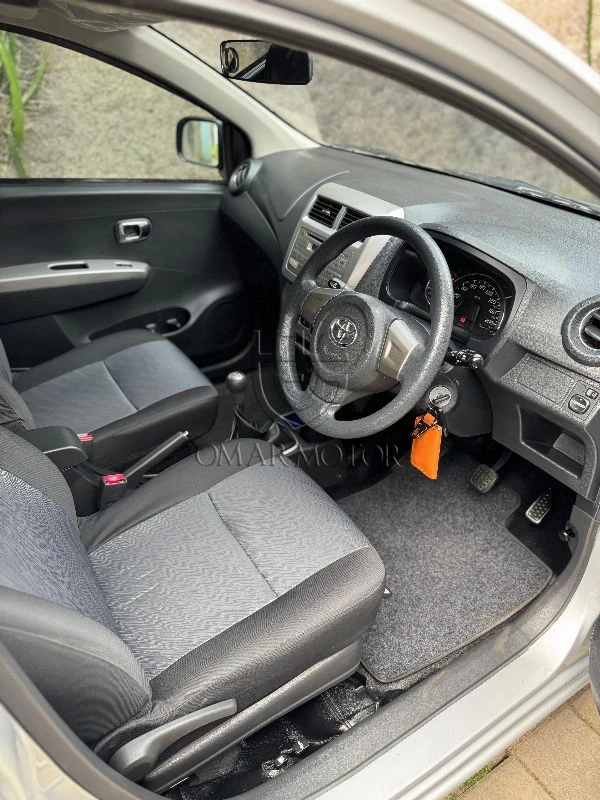 TOYOTA AGYA G SILVER