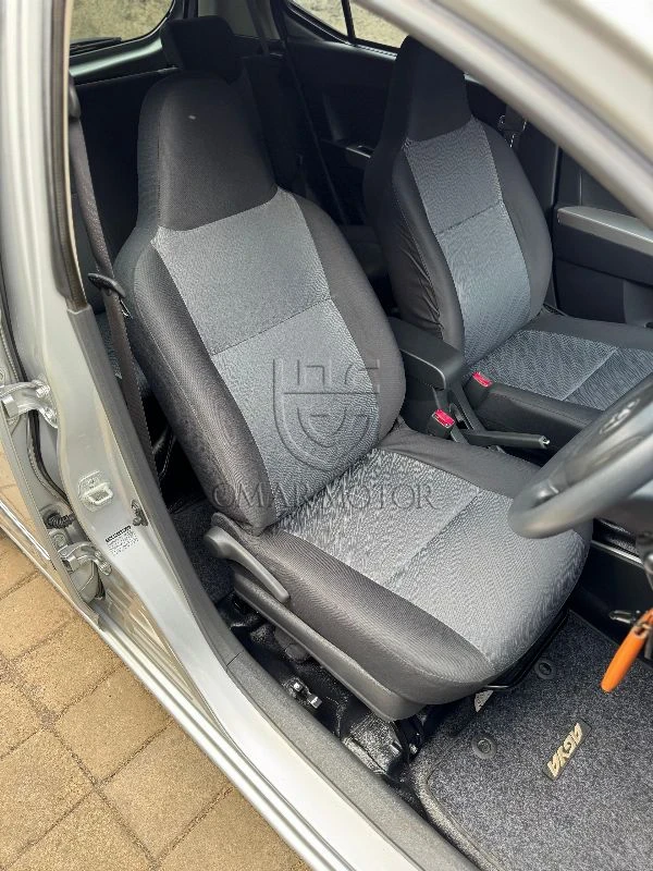 TOYOTA AGYA G SILVER