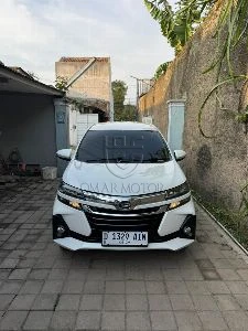 dijual-daihatsu-xenia-r-putih-tahun-2020