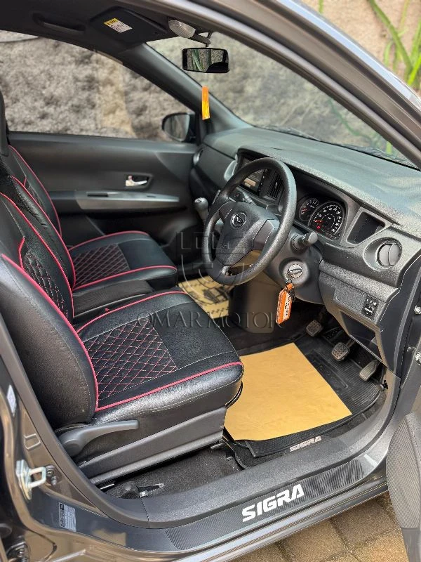 DAIHATSU SIGRA R ABU METALIK