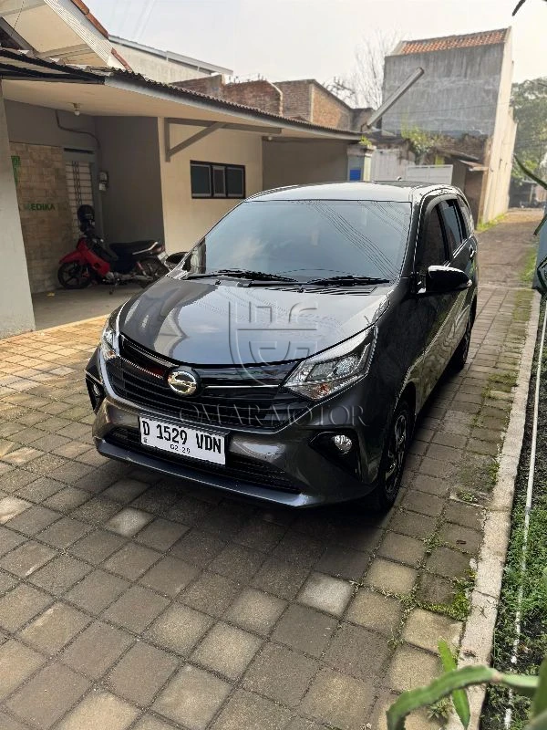 DAIHATSU SIGRA R ABU METALIK