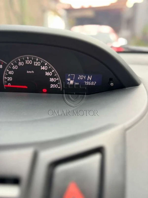 TOYOTA YARIS E HITAM