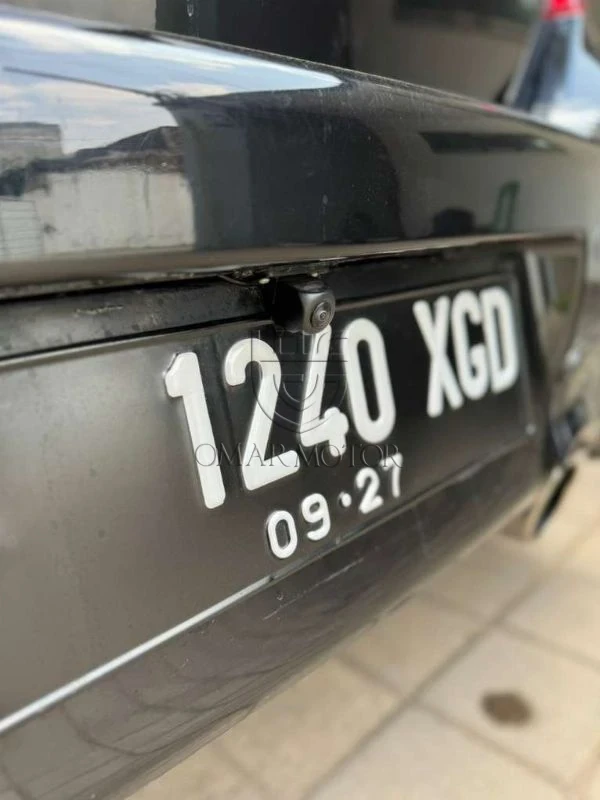 TOYOTA YARIS E HITAM