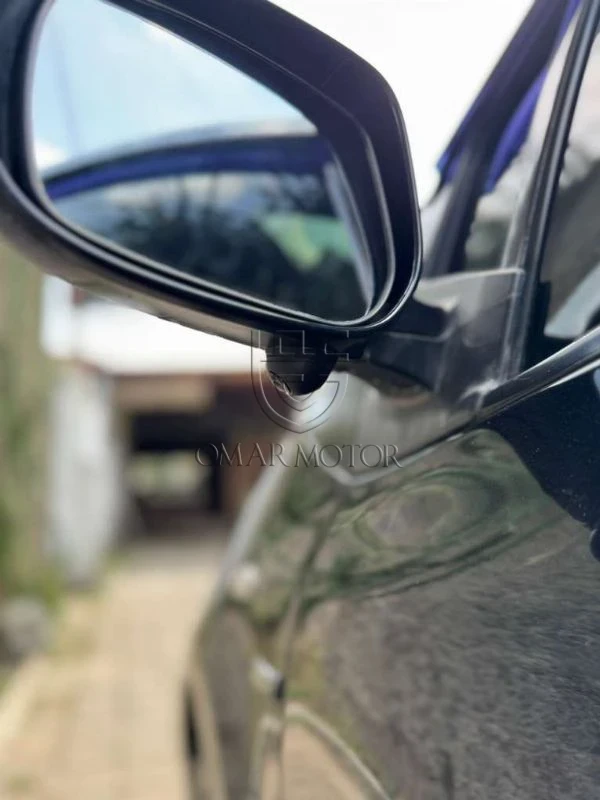 TOYOTA YARIS E HITAM