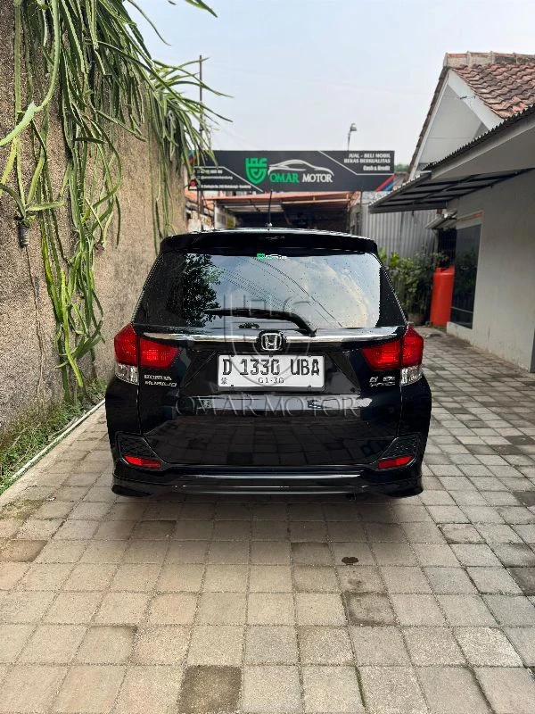 HONDA MOBILIO E HITAM