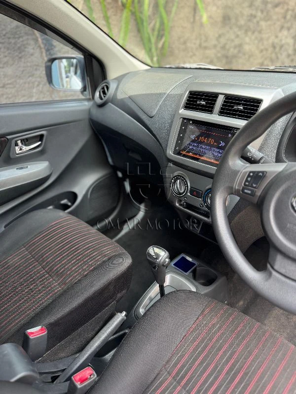 DAIHATSU AYLA R PUTIH