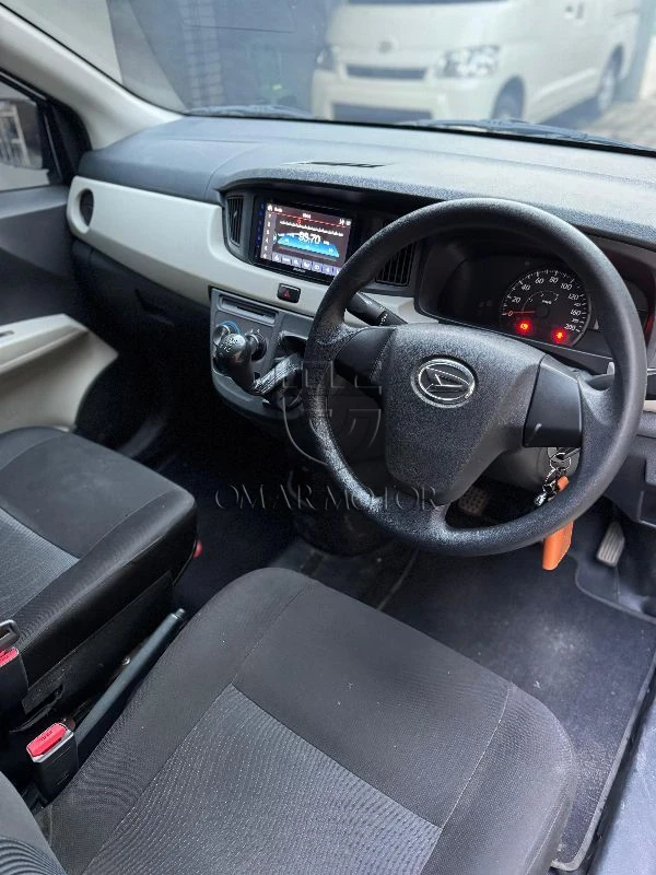 DAIHATSU SIGRA D SILVER